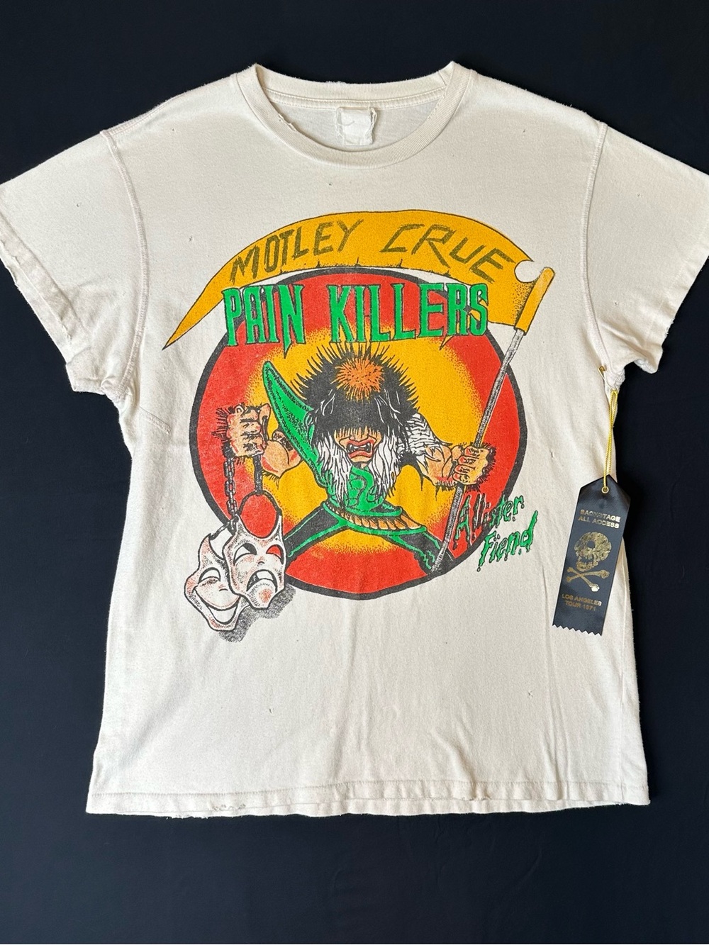 MadeWorn Motley Crue Pain Killers Cream Graphic Tee Unisex Medium